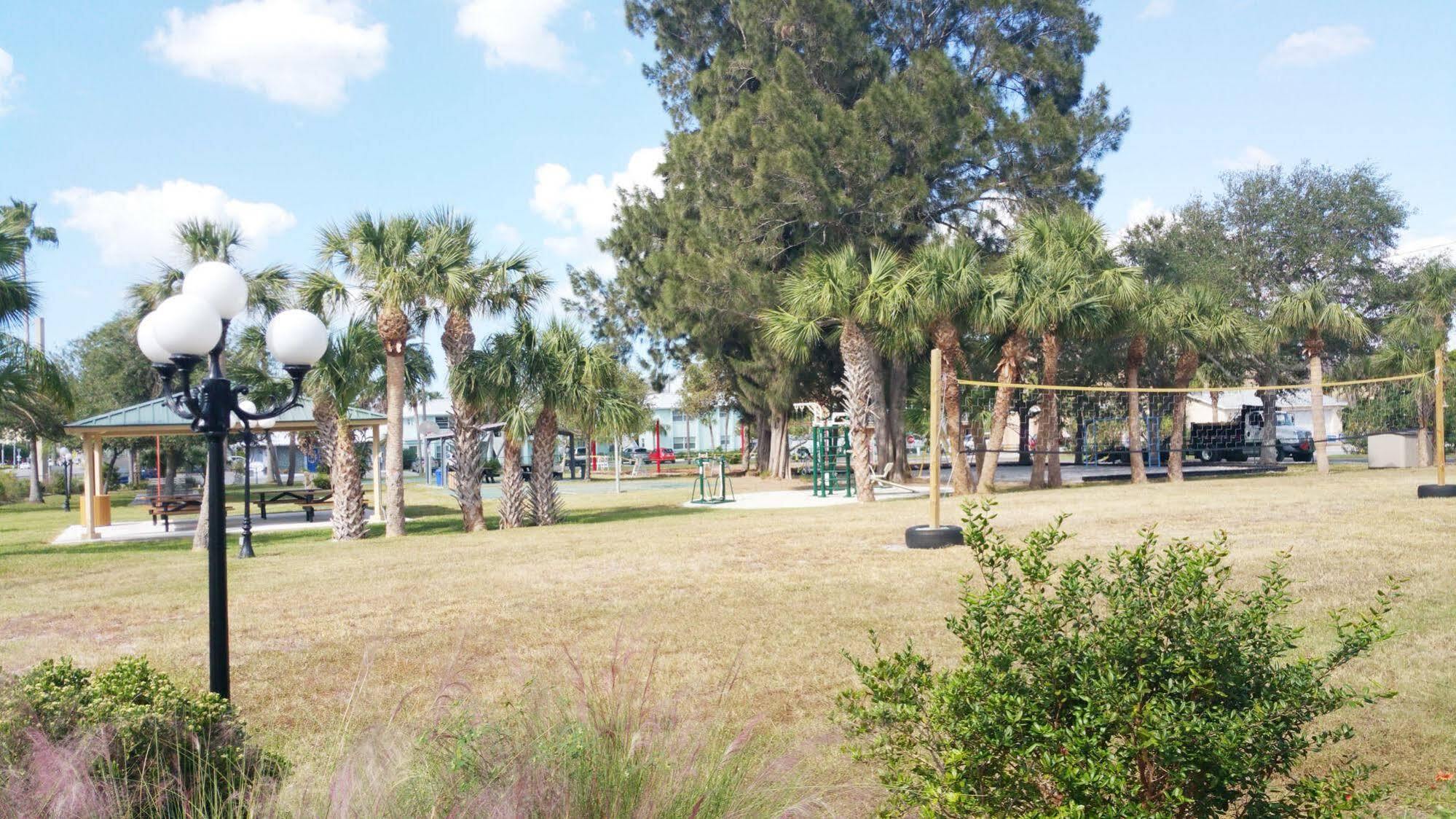 Royal Orleans Resort Unit 113 Redington Beach Exterior foto
